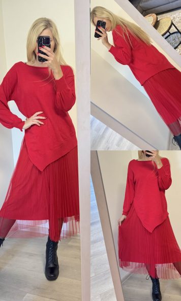 Sukienka z plisowanym dołem i swetrem