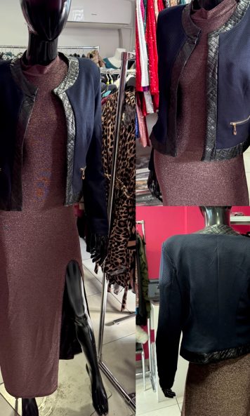 Bolerko w kolorze granatowym